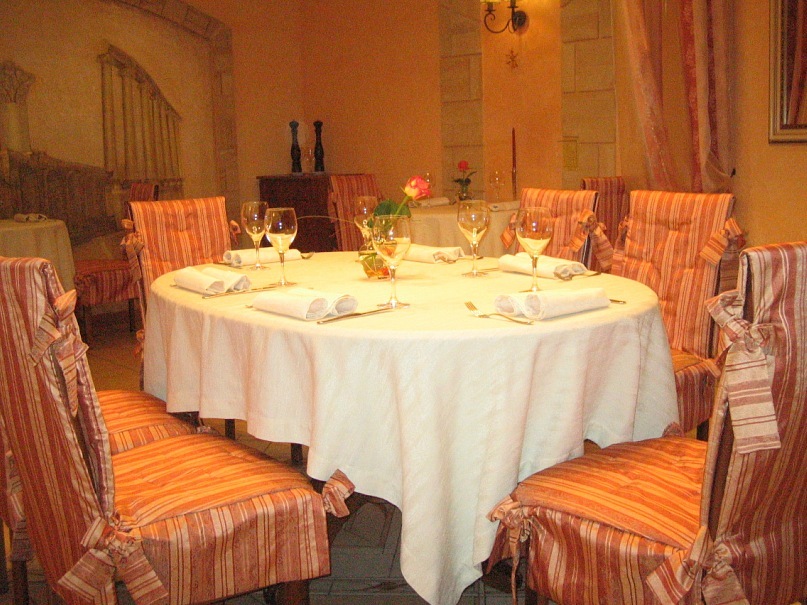 вид помещения для мероприятия Рестораны Цезарь на 3 зала мест Краснодара